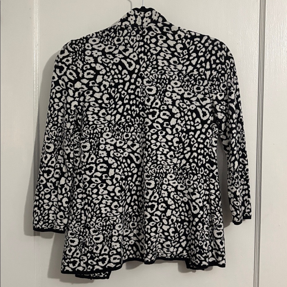 Dana Buchman Monochrome Leopard Print Cardigan - Picture 5 of 5